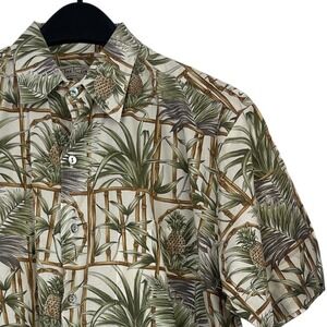 Tori Richard Hawaiian Shirt Mens M Cotton Lawn Bamboo Pineapple Print Aloha